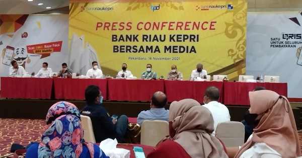 Awal Tahun Depan Konversi BanK RiauKepri ke Syariah di Louncing 